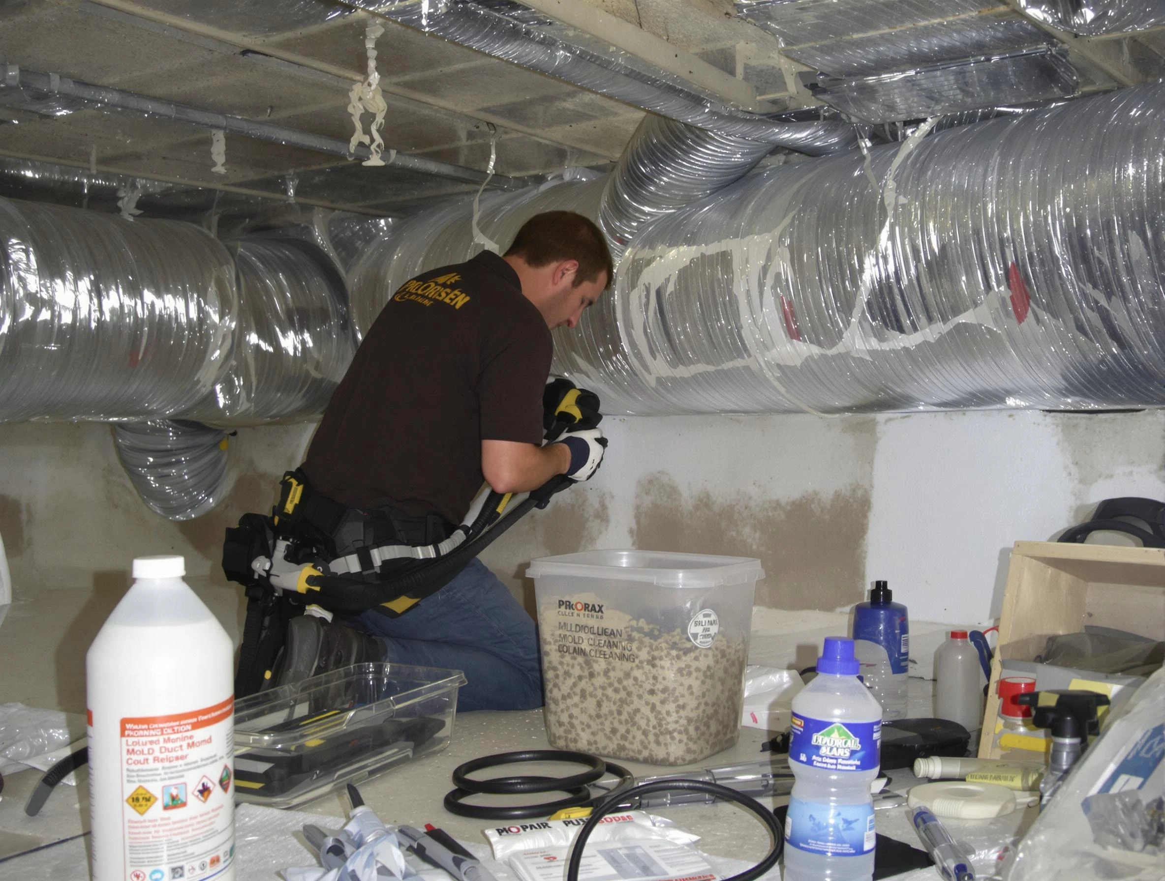 Tecumseh Air Duct Cleaning specialist performing professional mold removal from air ducts in Tecumseh